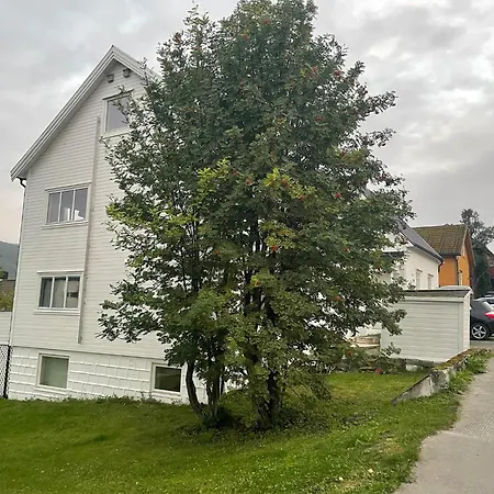 Apartment Hb - The Aurora Garden Tromsø