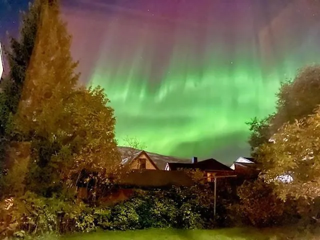 Hb - The Aurora Garden Daire